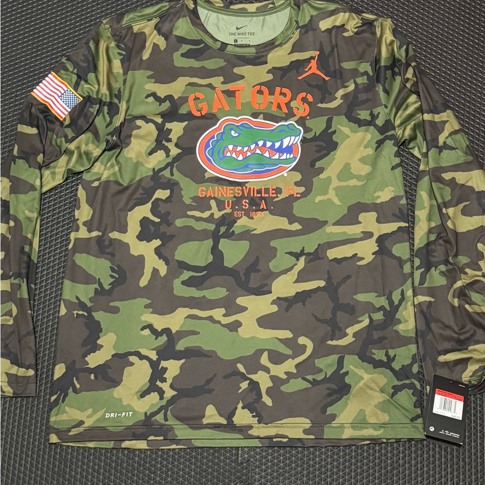 Jordan Men’s Camo Long-Sleeve Tee with Gators Logo - Green, Orange